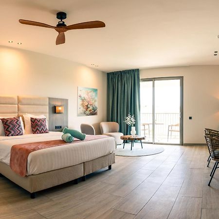 Dolphin Suites & Wellness Curacao Віллемстад Екстер'єр фото