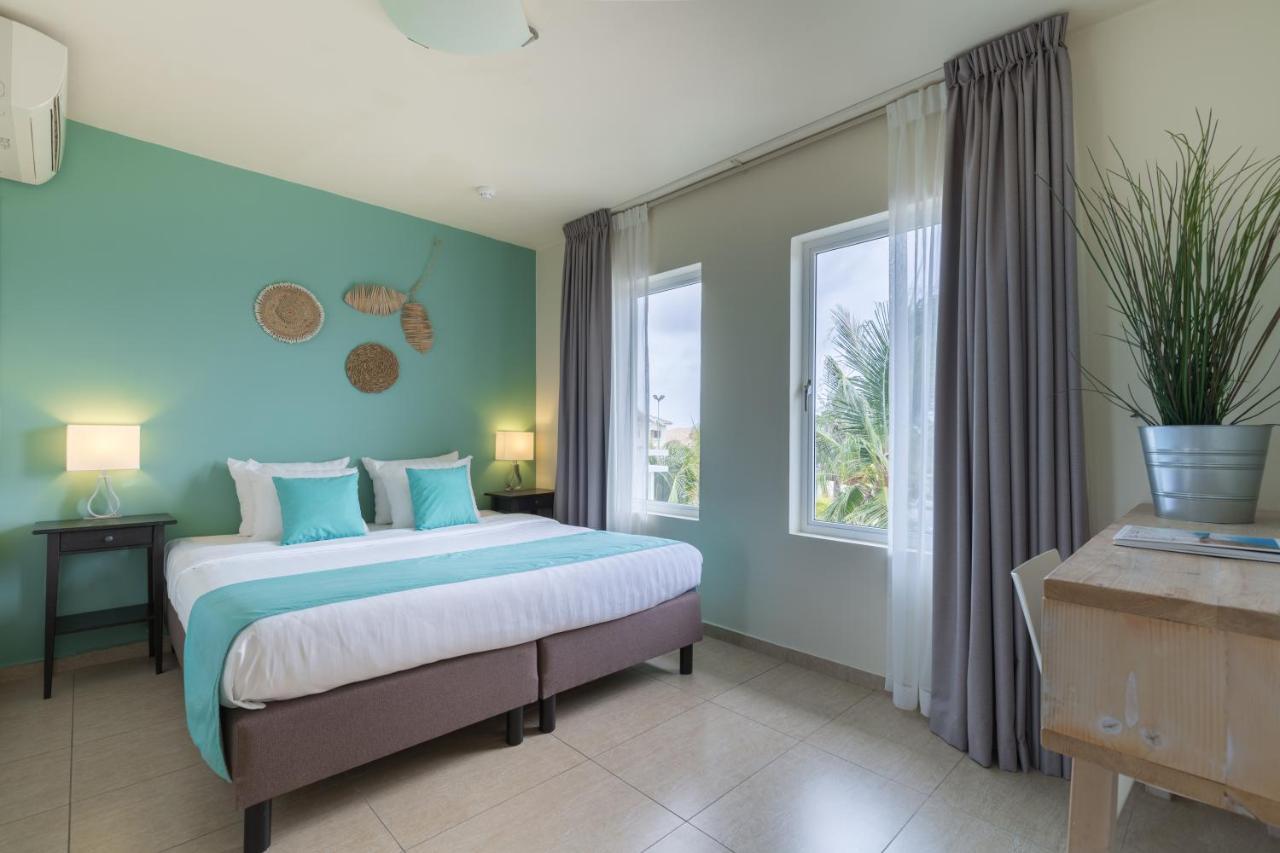 Dolphin Suites & Wellness Curacao Віллемстад Екстер'єр фото