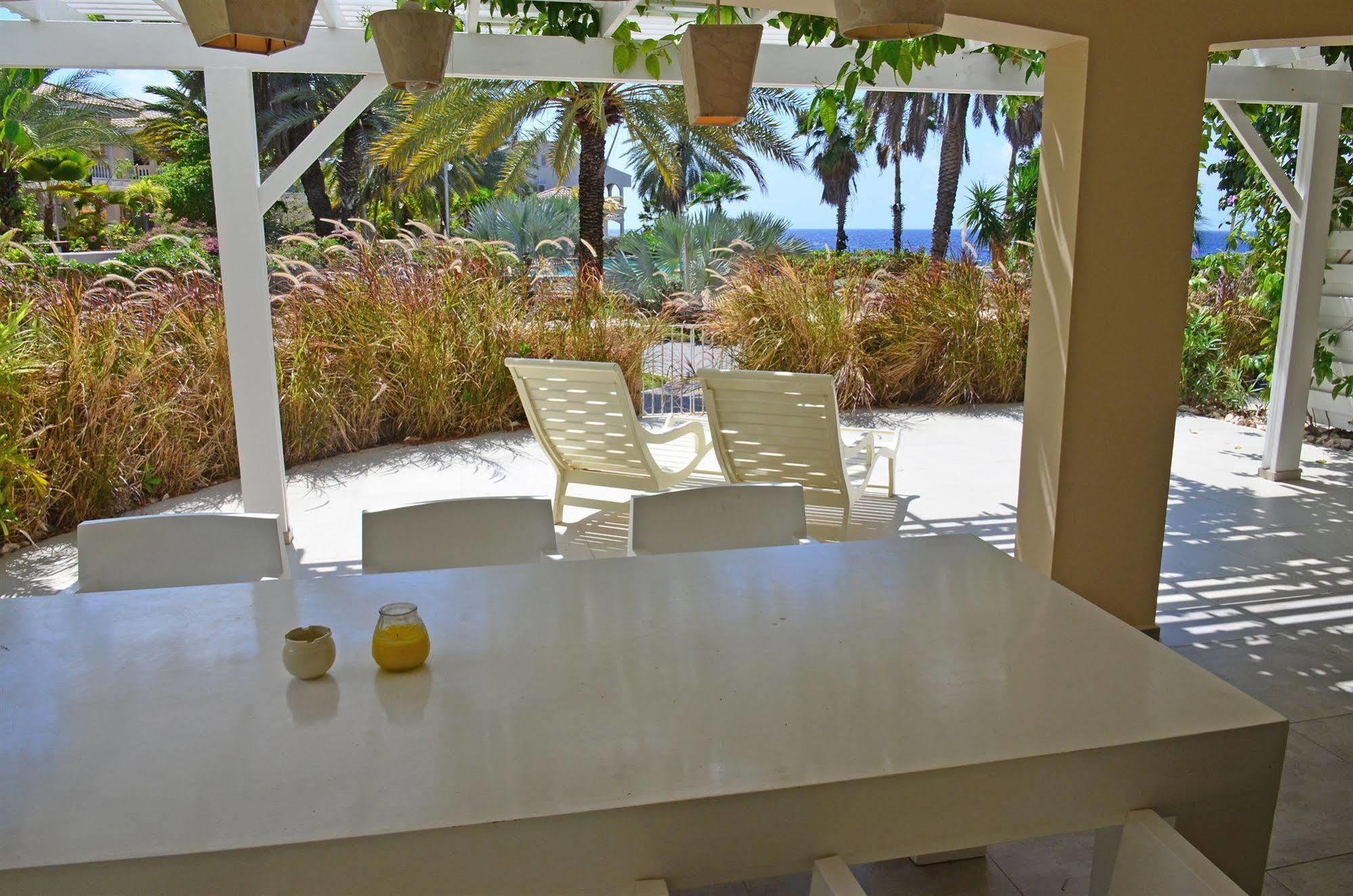 Dolphin Suites & Wellness Curacao Віллемстад Екстер'єр фото