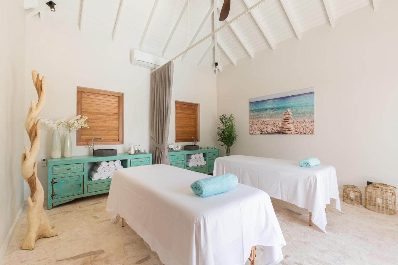 Dolphin Suites & Wellness Curacao Віллемстад Екстер'єр фото
